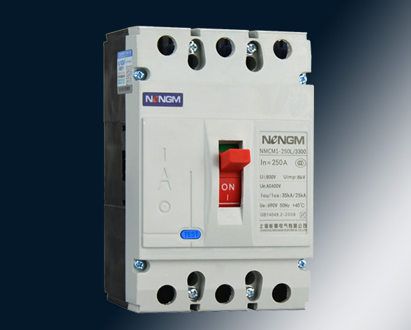 NMCM1系列塑料外殼式斷路器（以下簡稱斷路器），額定絕緣電壓為800V．適用于交流50Hz．額定工作電壓至690V．額定工作電流從10A至1250A的配電網絡…